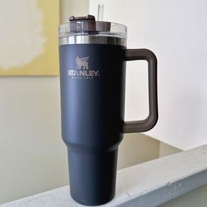 Stanley 40 oz. Quencher, “Coal”